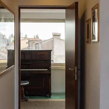 House Santa Caterina Roma